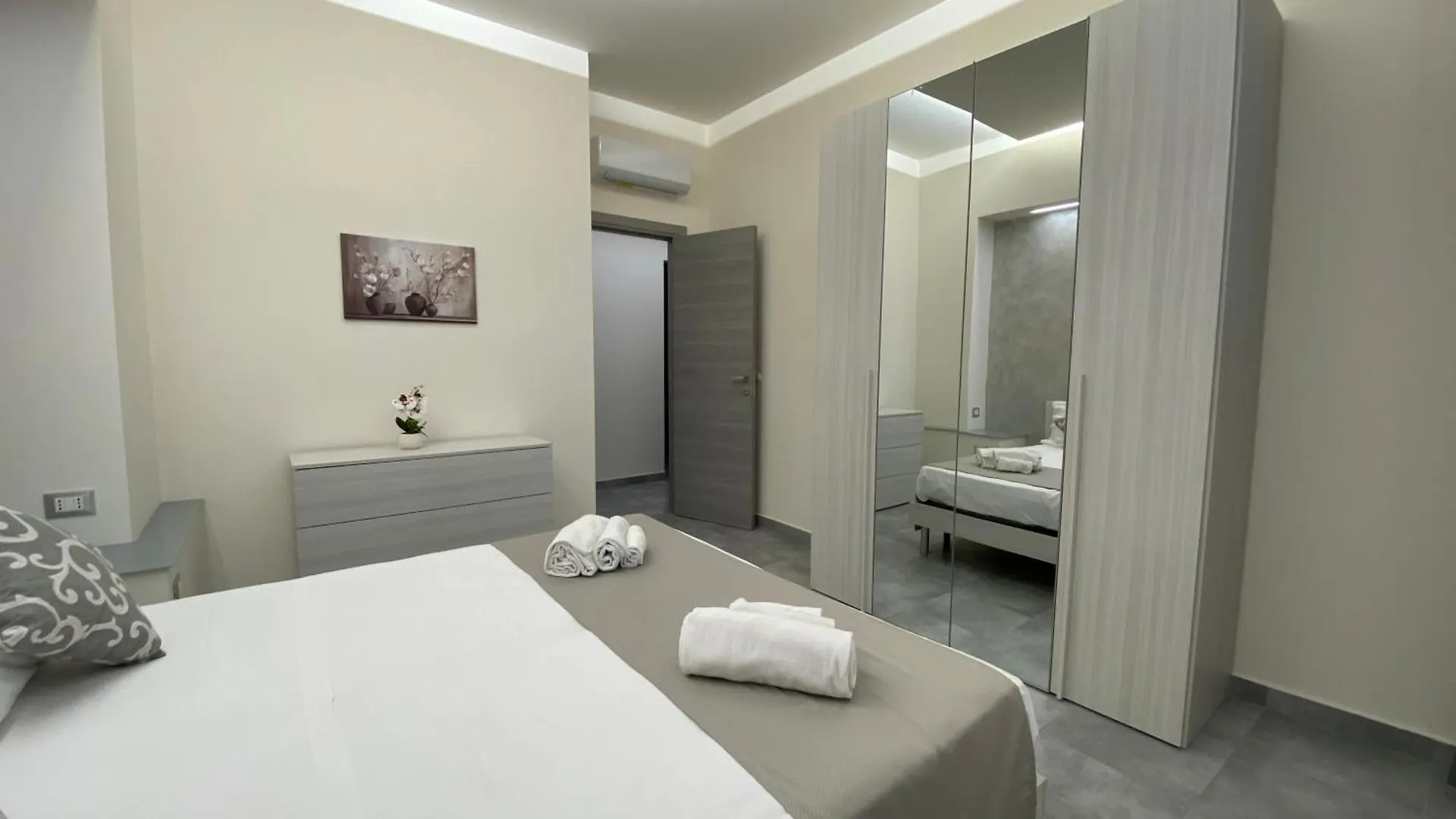 Naxos Infinity Apartments 贾迪尼-纳克索斯 0*,  意大利